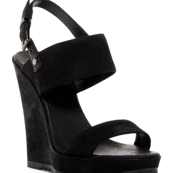 Vince Camuto Shoes - Vince Camuto VC-Garadin Wedge in Black